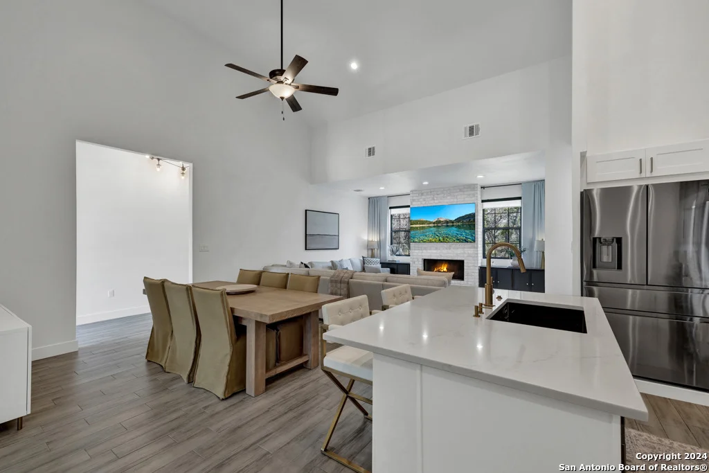 Photo of 384 Eagle Rock