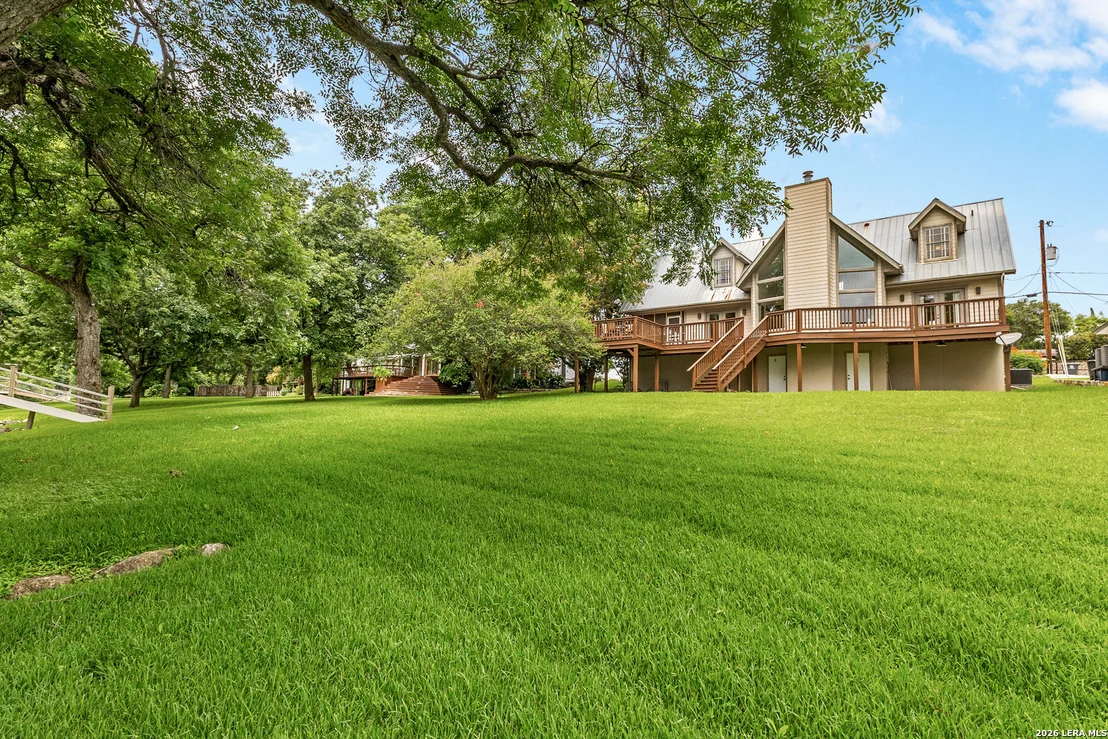 Photo of 340 RIO DR