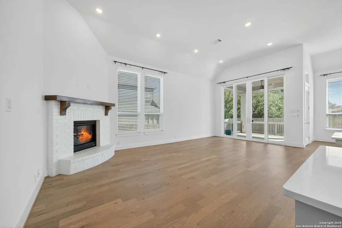 Photo of 8608 Shady Gate