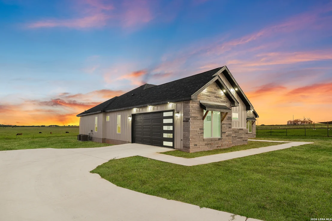 Photo of 116 Pioneer Dr