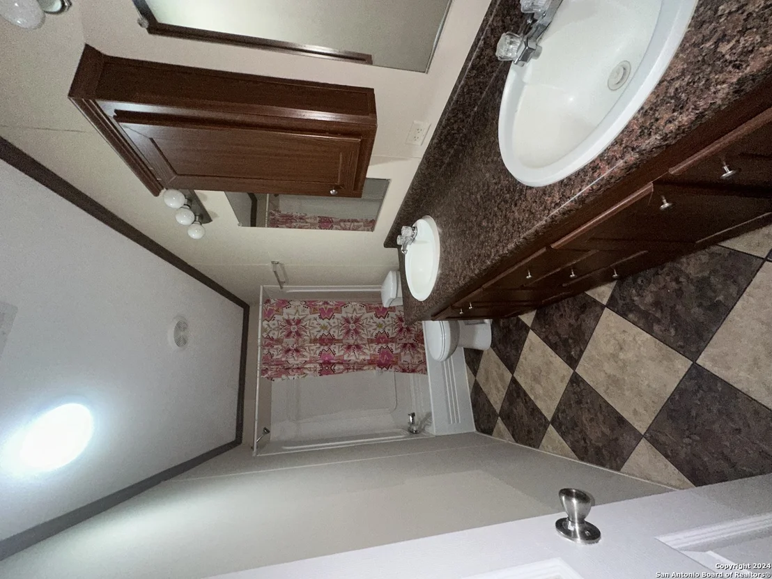 Photo of 107 County Road 2670