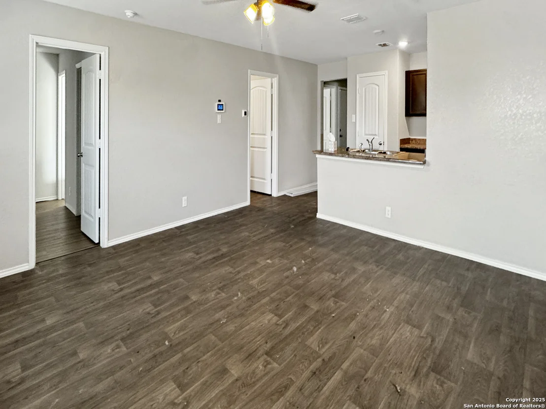 Photo of 8212 Rocky Pebble