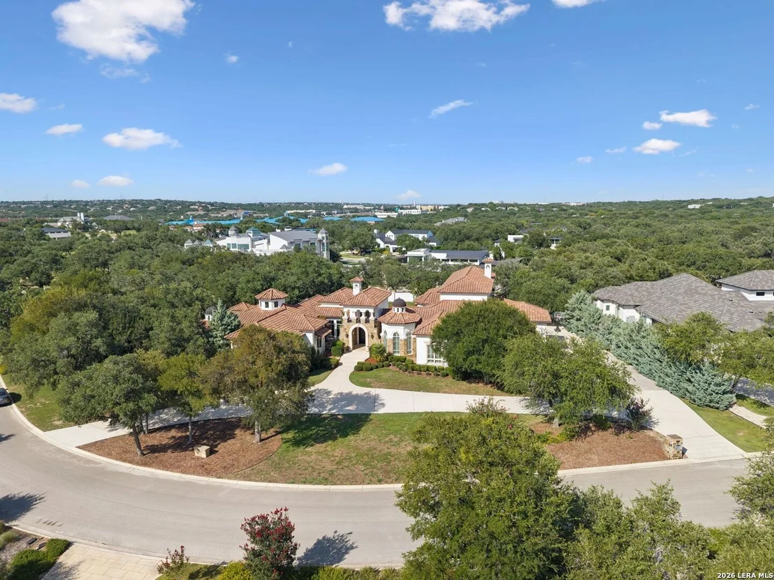 Photo of 202 WELLESLEY LOOP