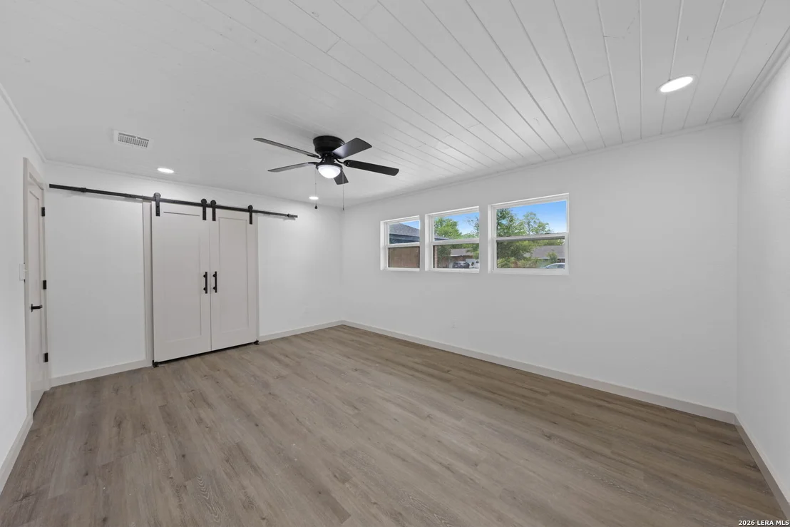 Photo of 129 Willow Way