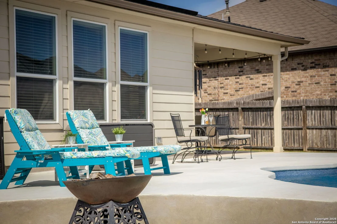 Photo of 124 White Rock