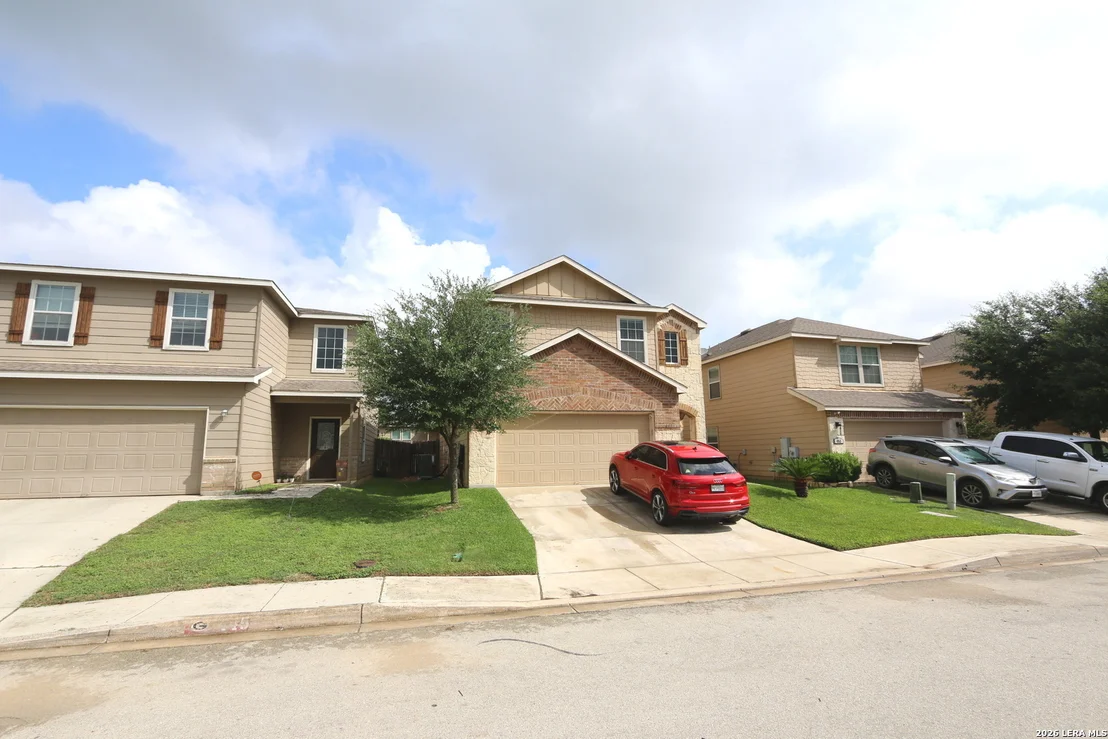 Photo of 449 Auburn Park