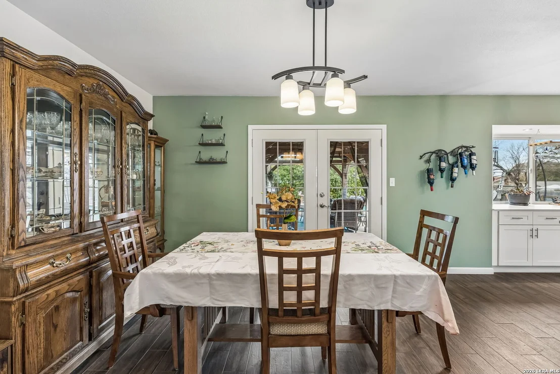 Photo of 218 Whispering Oaks