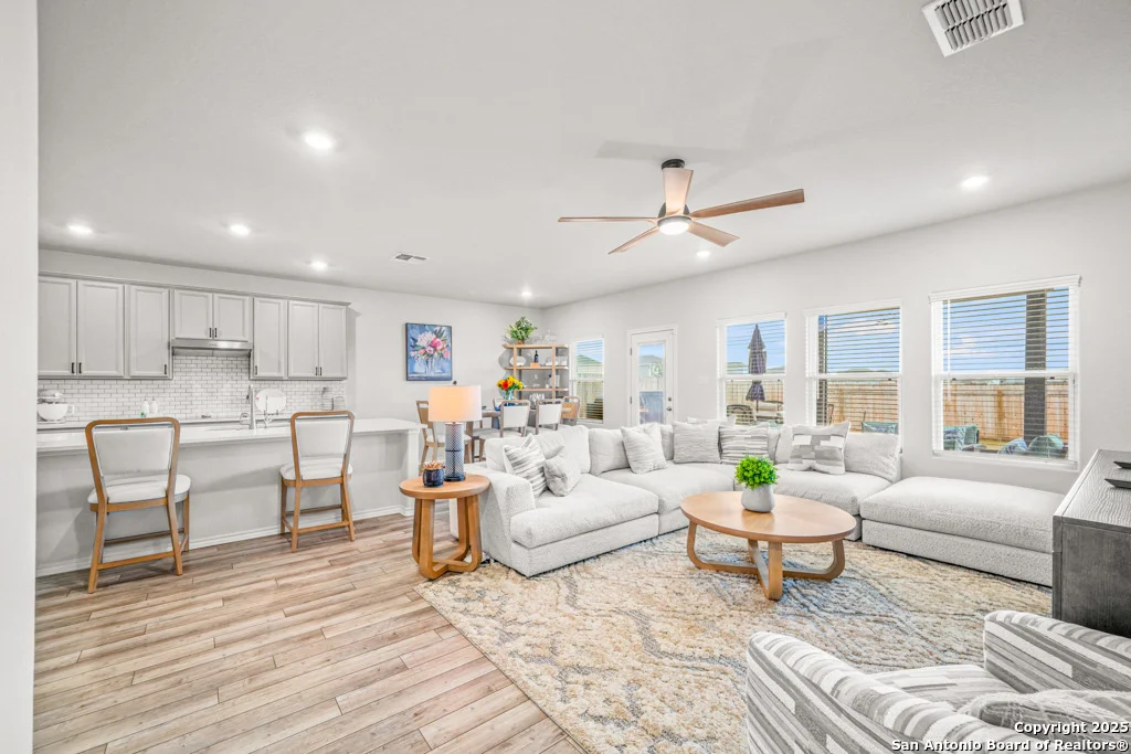 Photo of 14578 Flatiron Cliff
