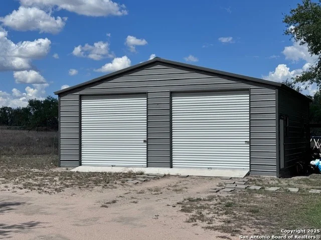 Photo of 2478 Whitley