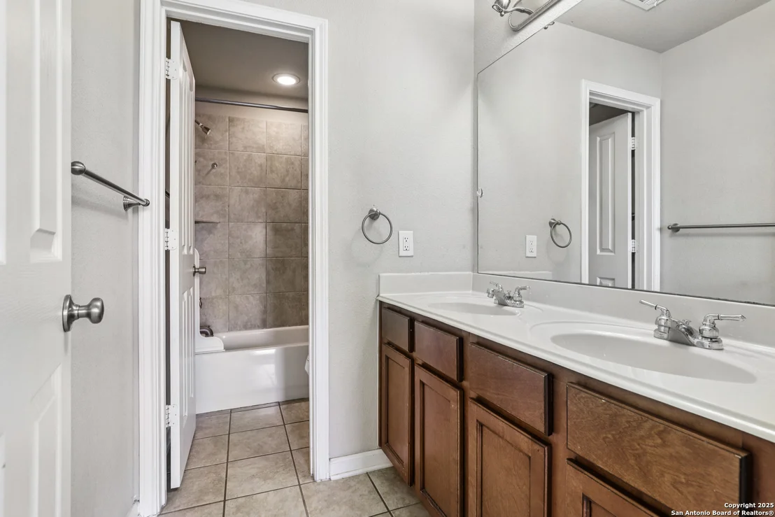 Photo of 7638 Kings Spring