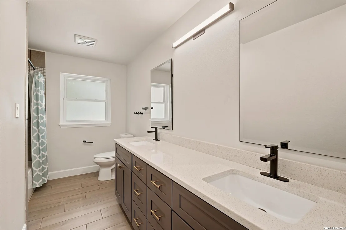 Photo of 217 Gardenview