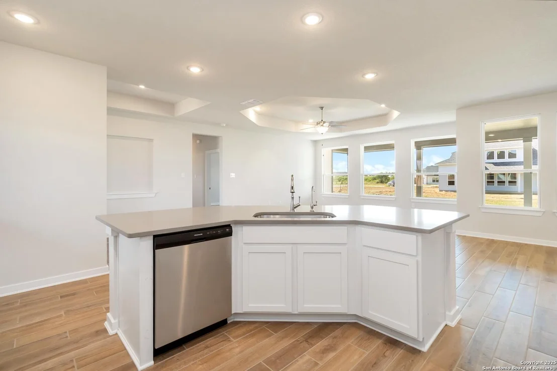 Photo of 541 Alta Vista Drive