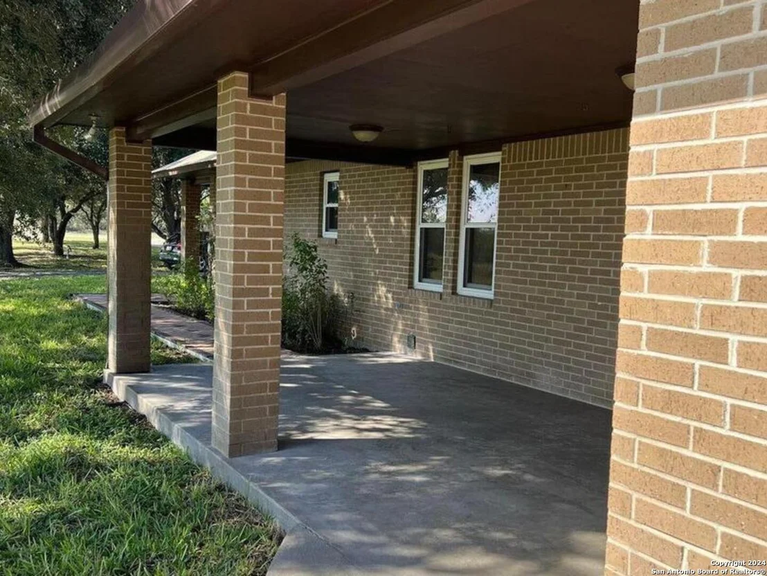 Photo of 100 County Road 305