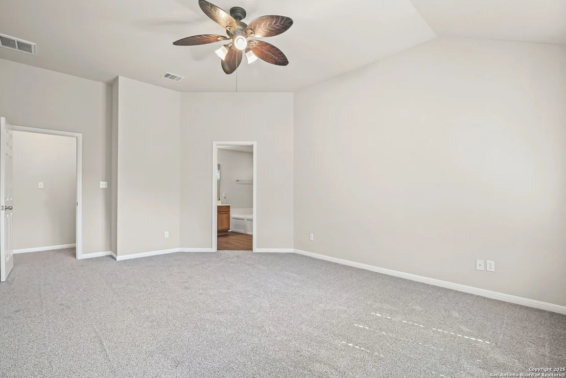 Photo of 9810 Selbourne
