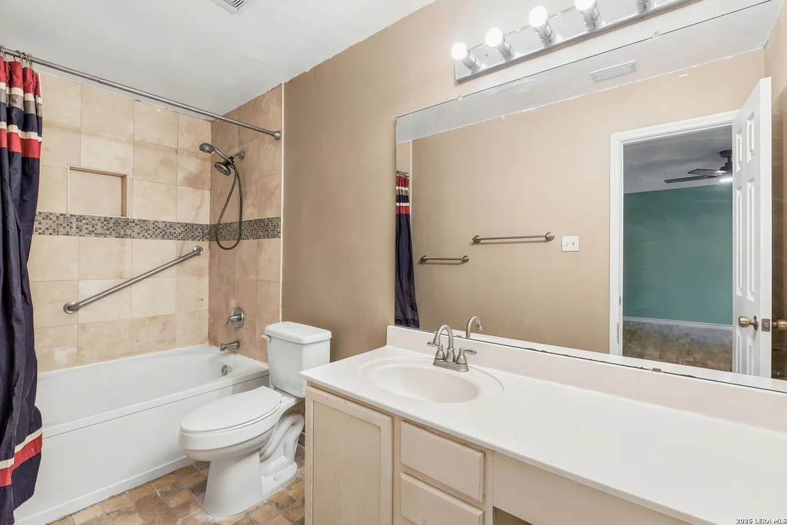 Photo of 9406 Silverfeather