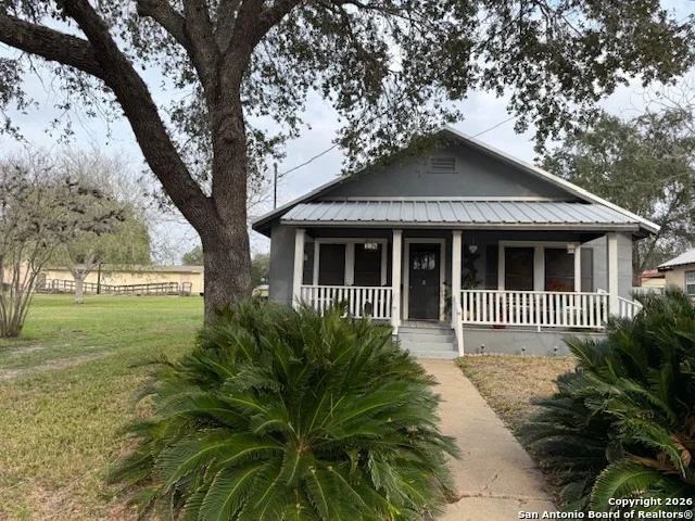 Photo of 304 N Tyler