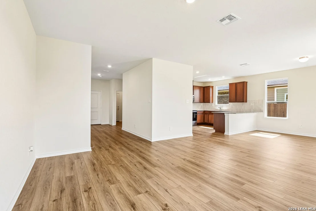 Photo of 448 Horizon Pointe