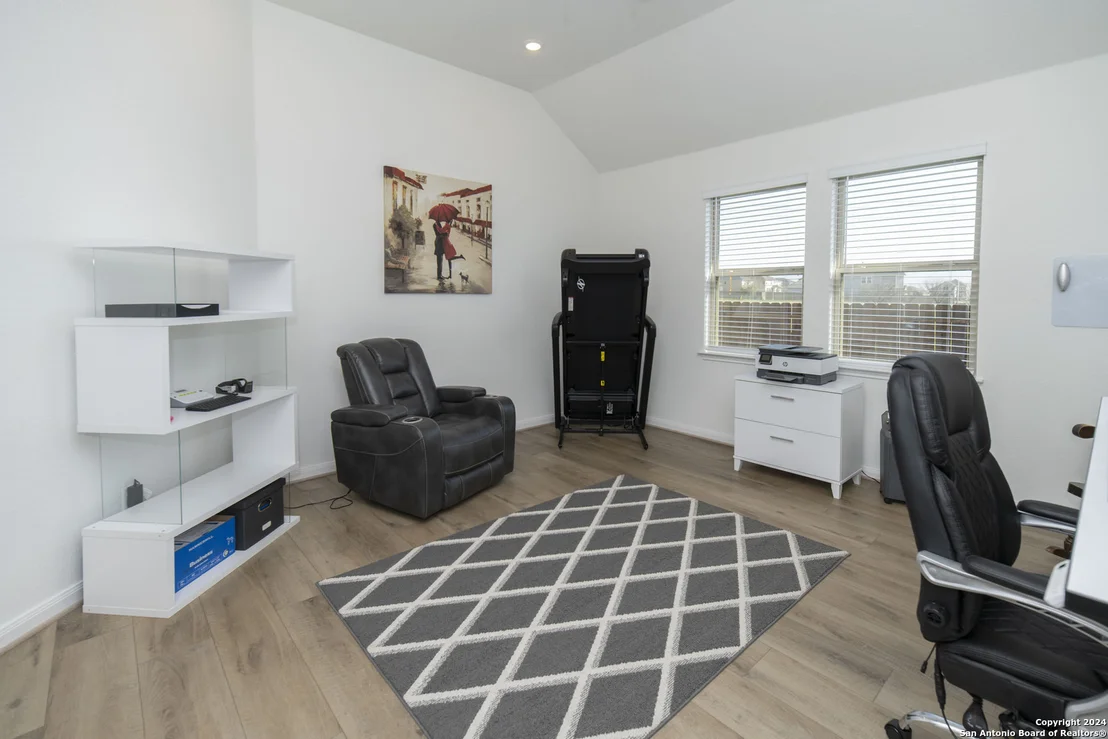 Photo of 4819 Park Leaf