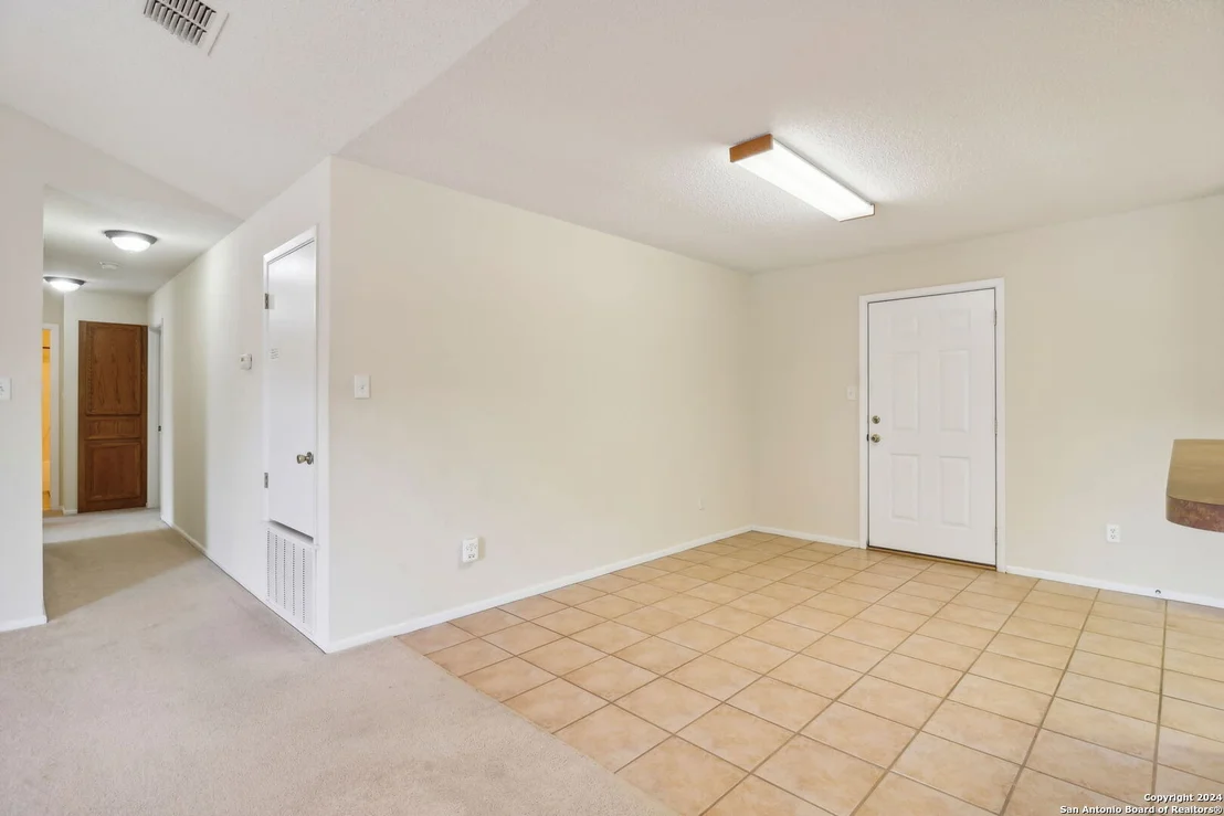 Photo of 307 Crownhill Dr