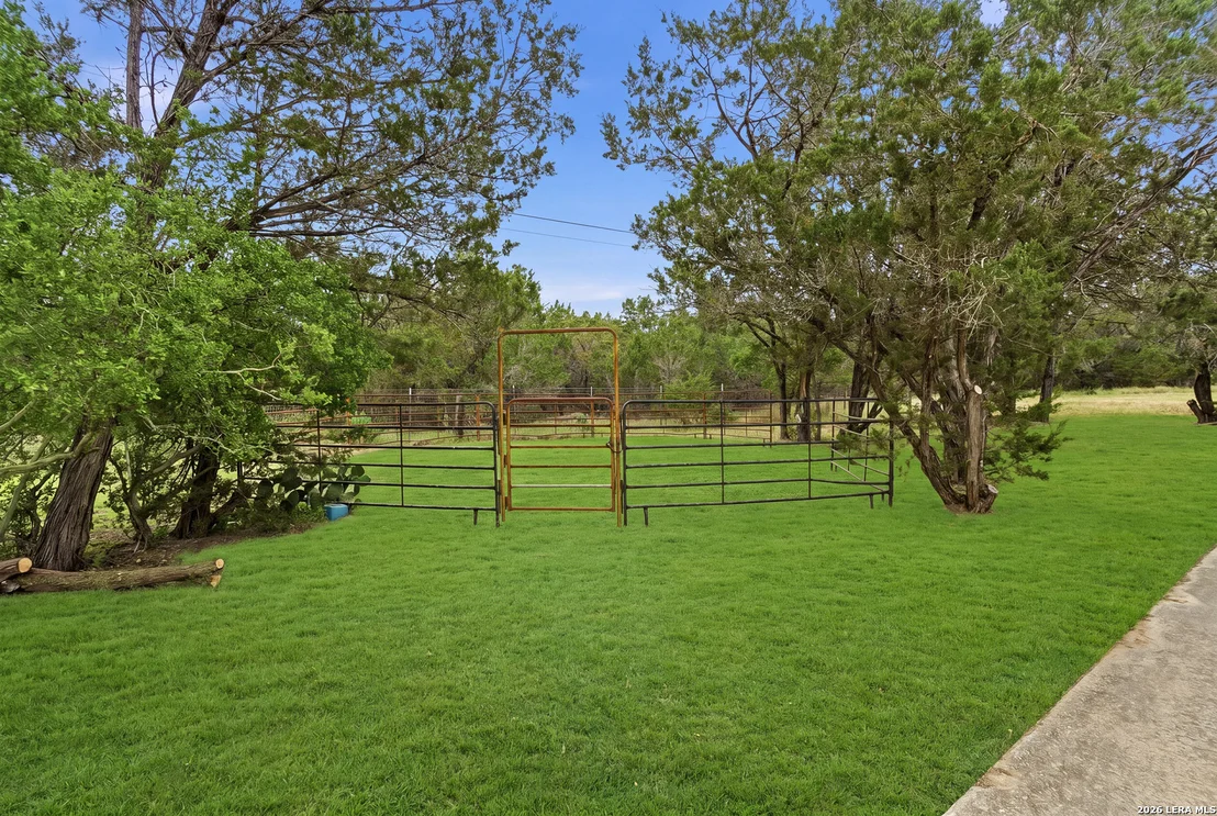 Photo of 180 Saur Rd
