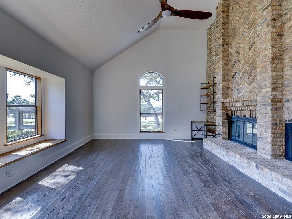 Photo of 29540 Red Bud Hill