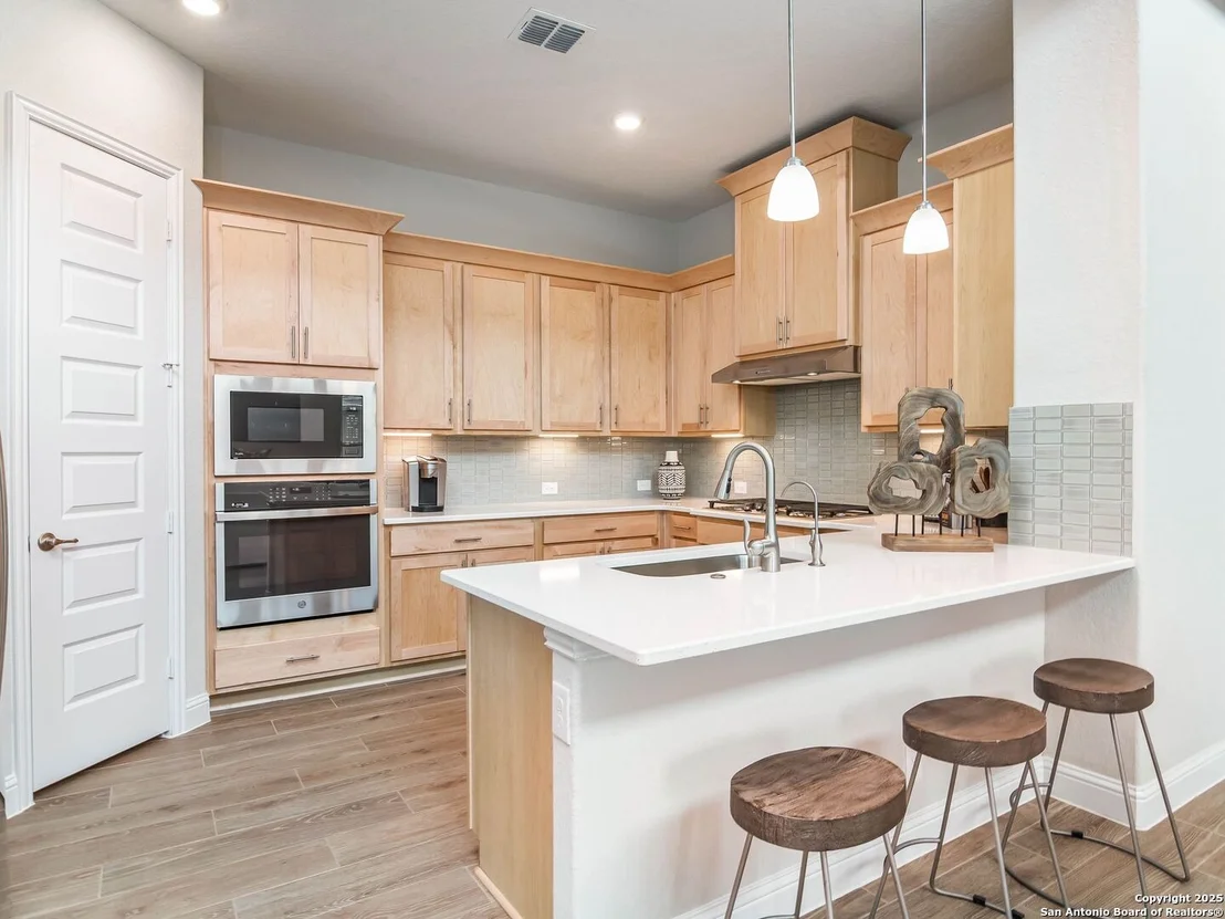 Photo of 712 Pond Bluff