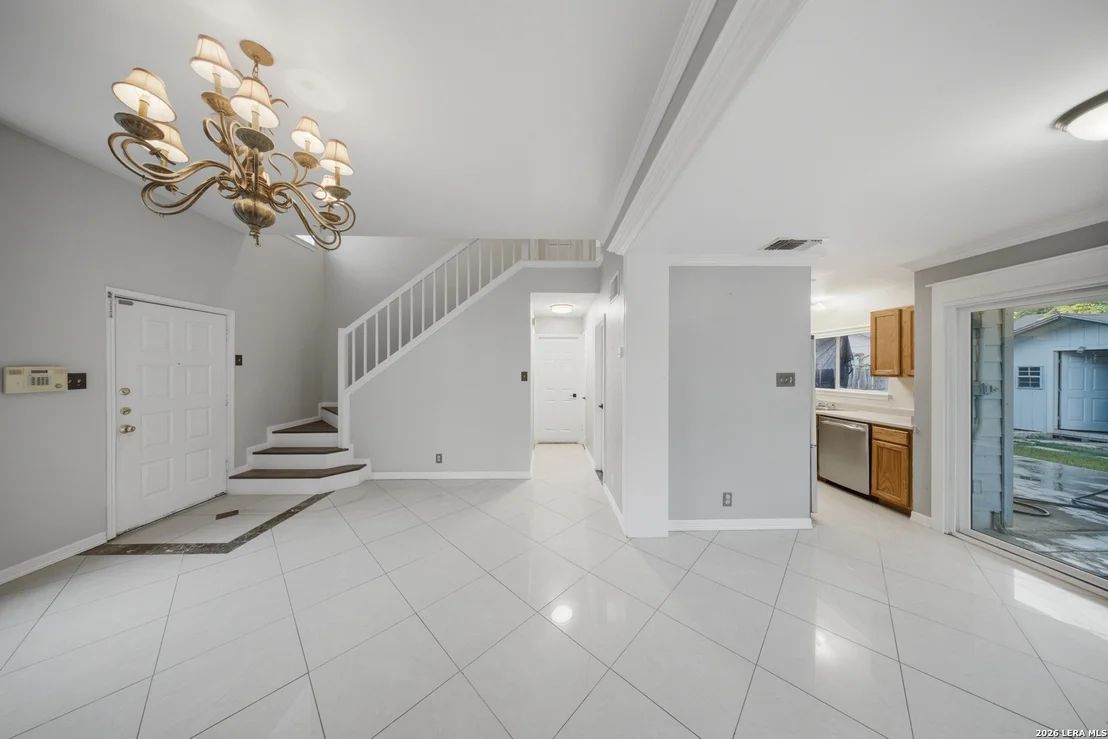 Photo of 10207 Aurora Fld