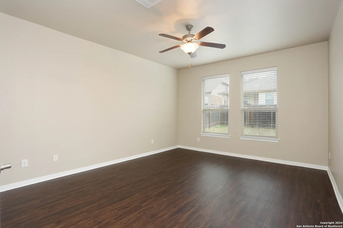 Photo of 526 Point Meadows