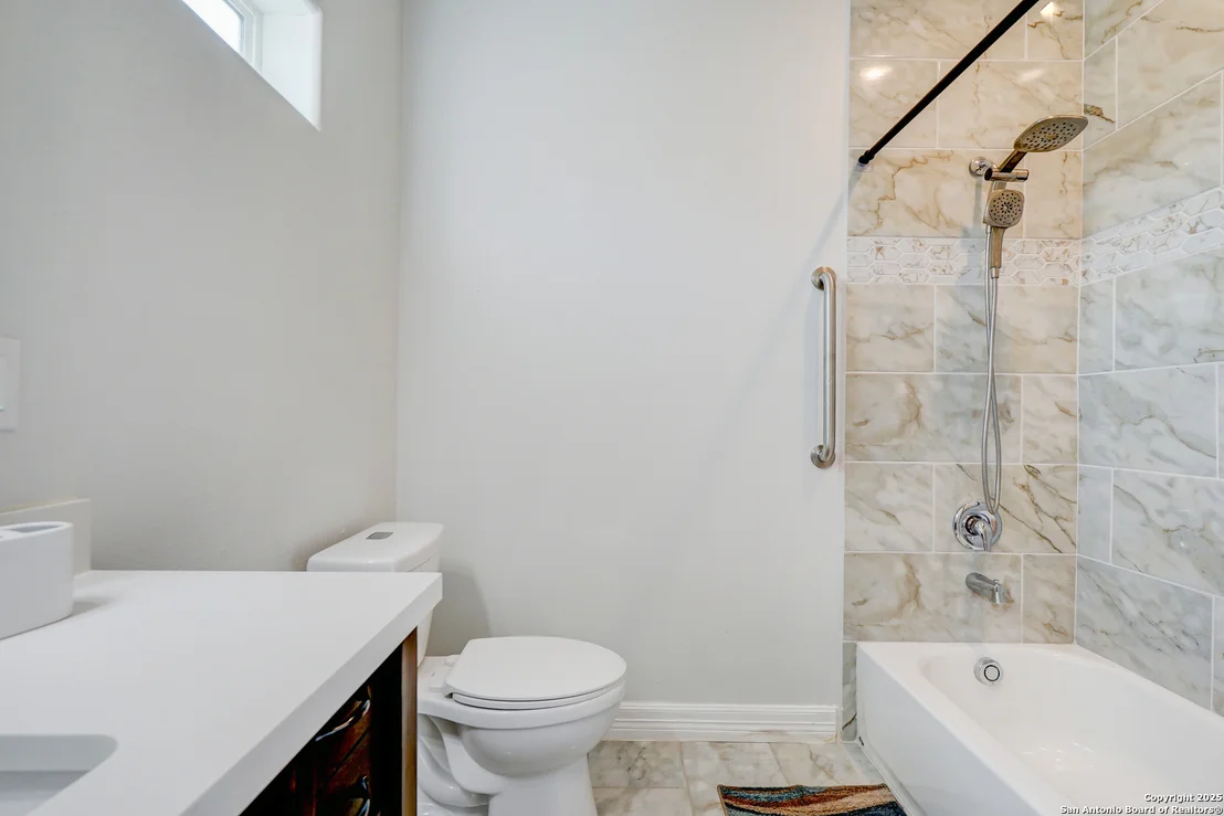 Photo of 1503 Edison Dr