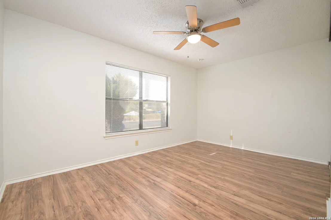 Photo of 6927 RAINTREE PATH