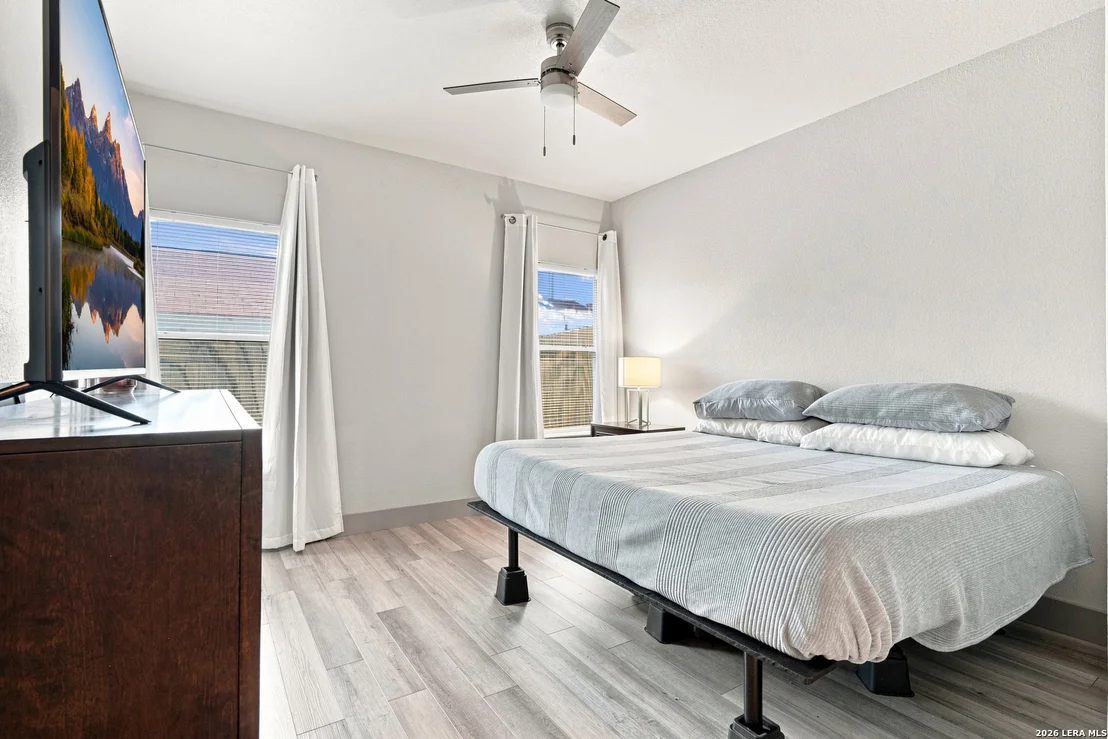 Photo of 7610 Crown Ledge