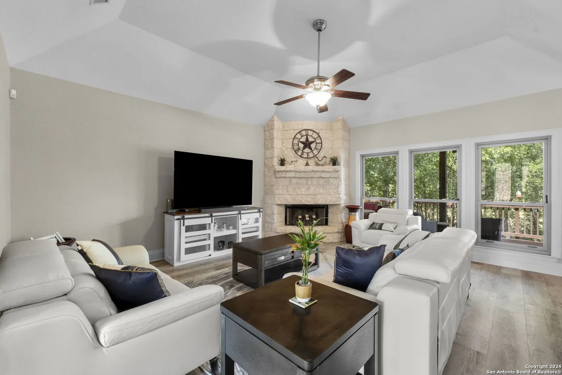 Photo of 215 COMAL RUN
