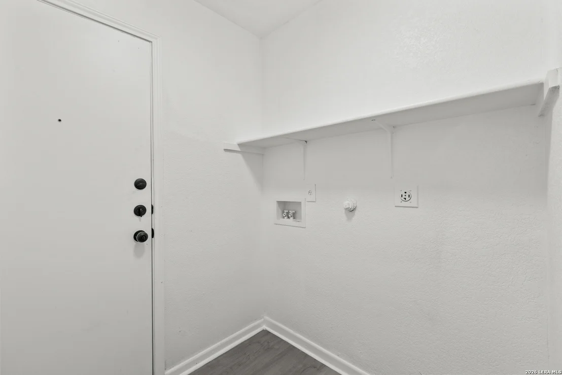 Photo of 1415 Barker Bay