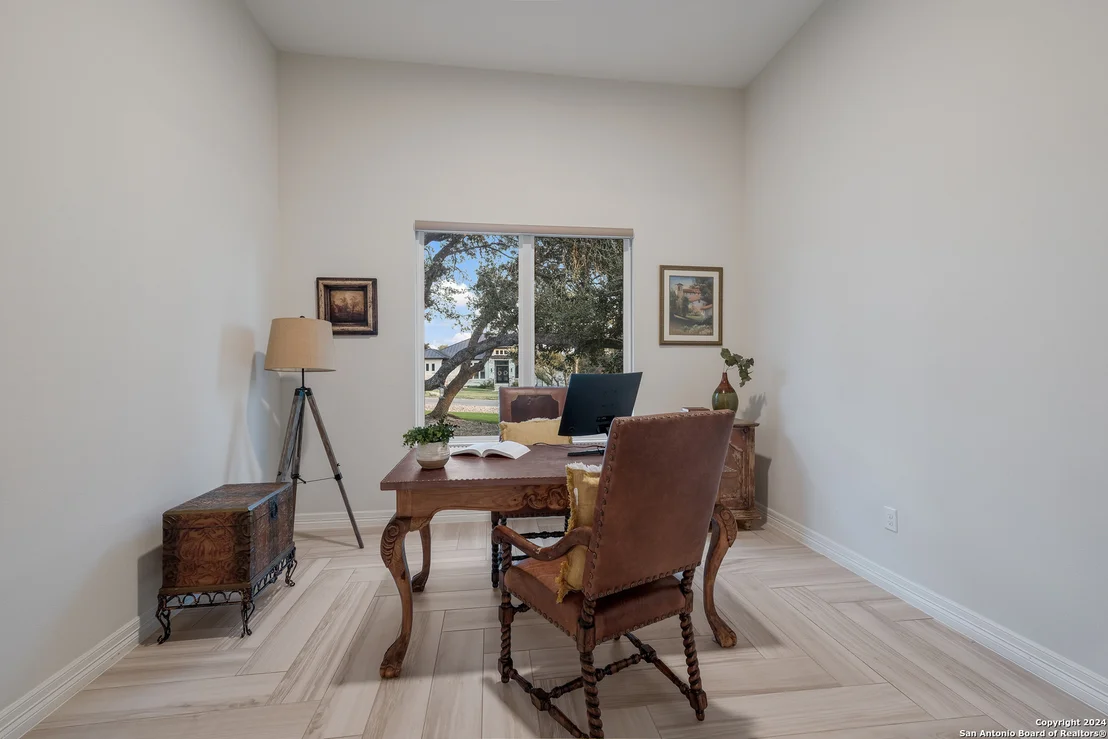 Photo of 718 post oak ridge