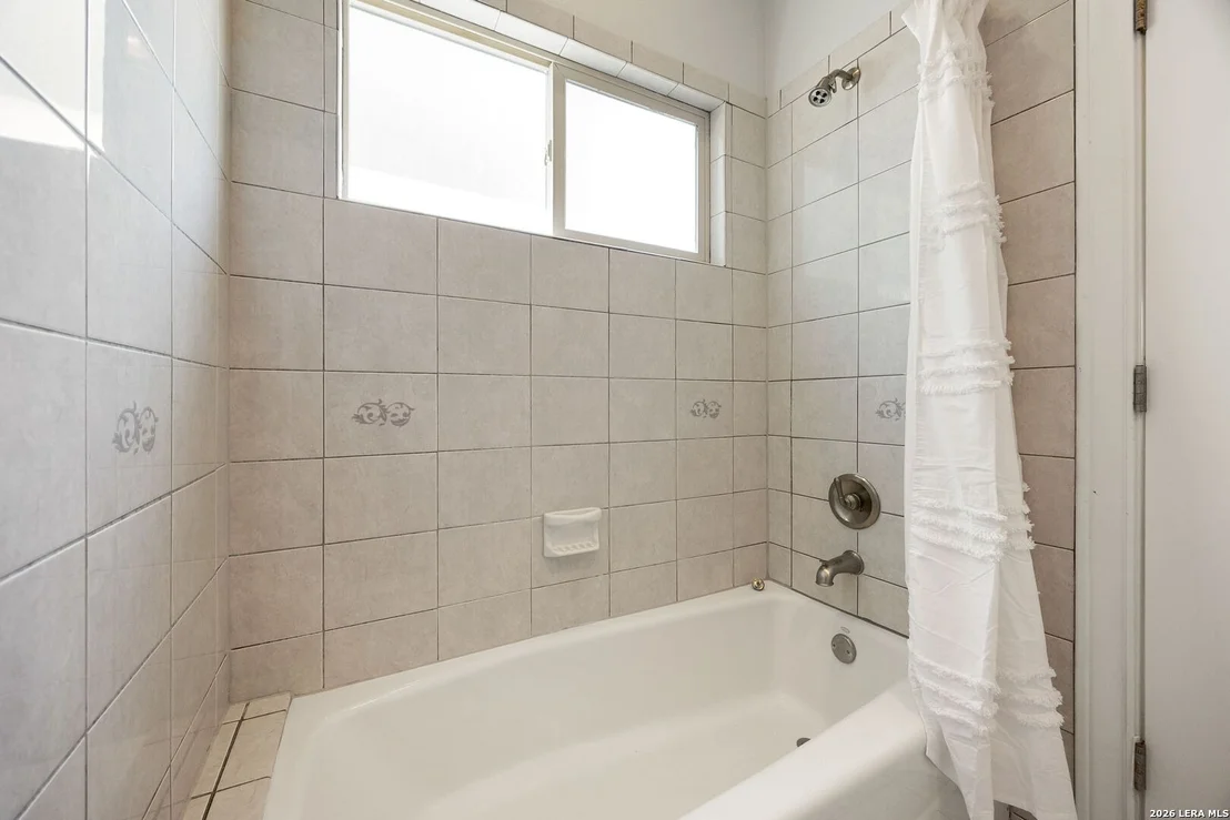 Photo of 373 Wentworth