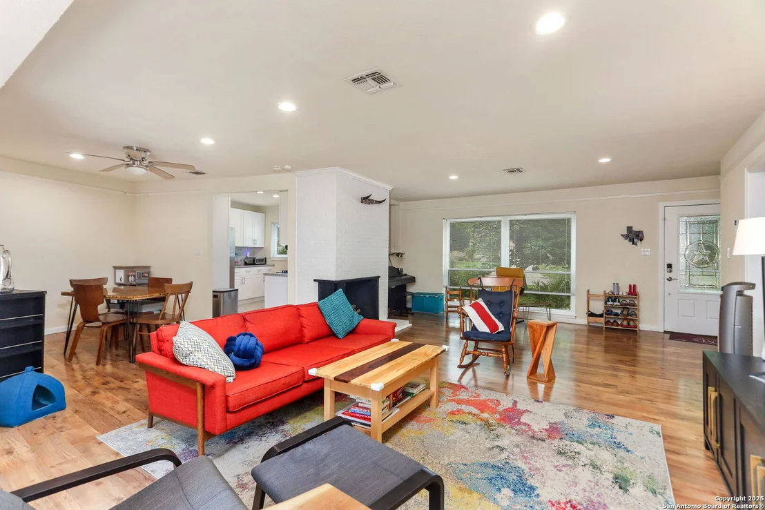 Photo of 202 Beverly Drive