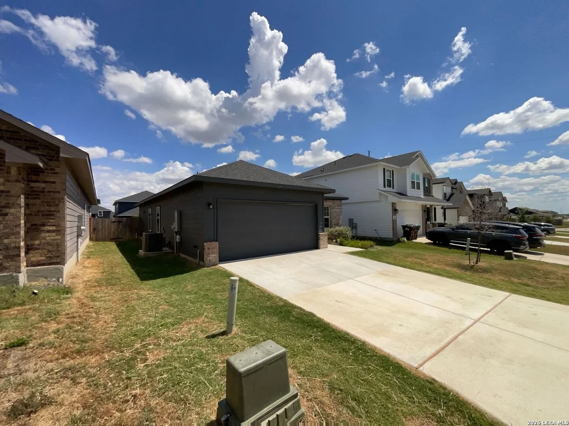 Photo of 2838 DAVIS TRCE