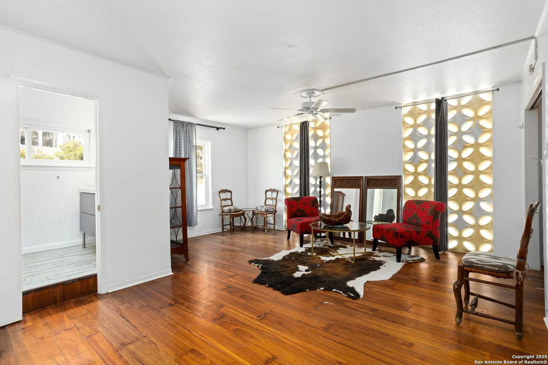 Photo of 4114 Willowbrook