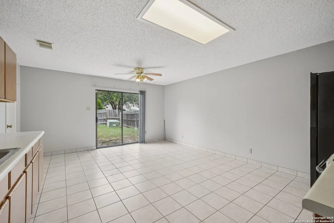 Photo of 8343 Bent Meadow