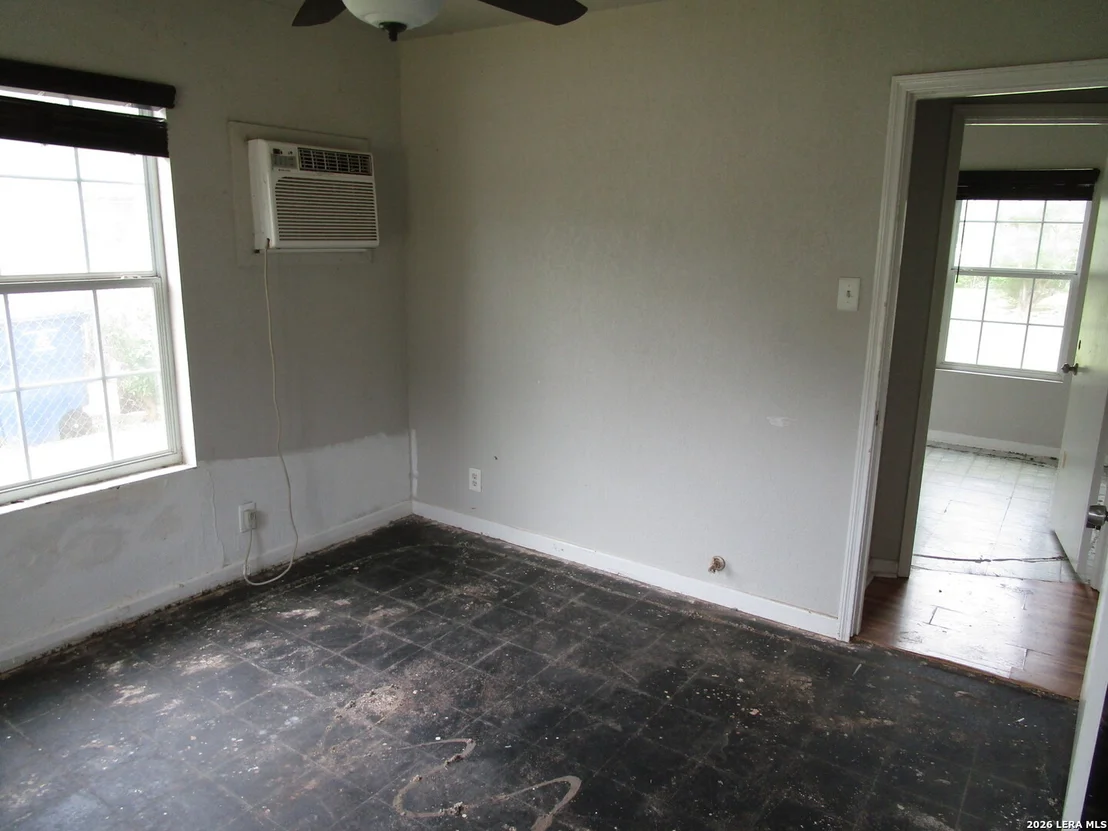 Photo of 311 Bushick