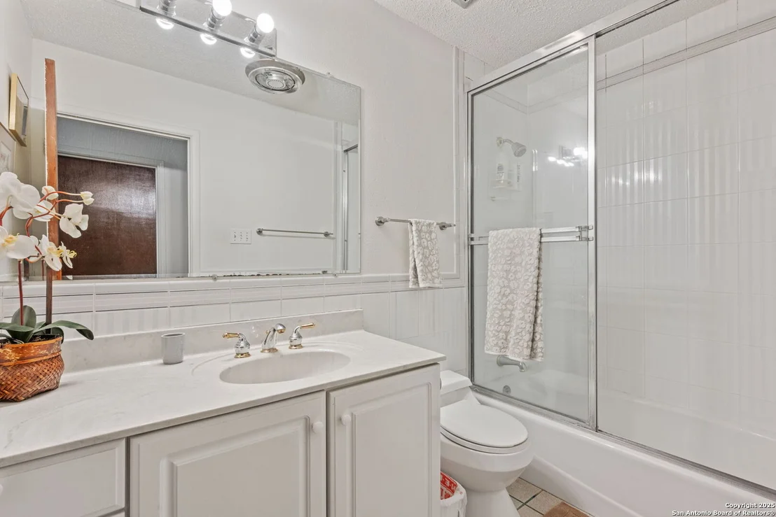 Photo of 6719 Lucerne