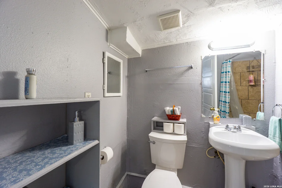Photo of 1203 Vickers