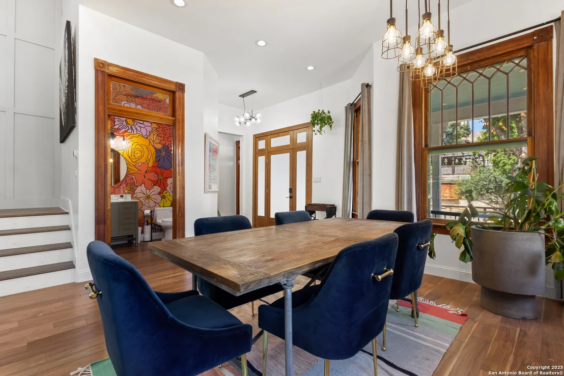 Photo of 232 Lavaca