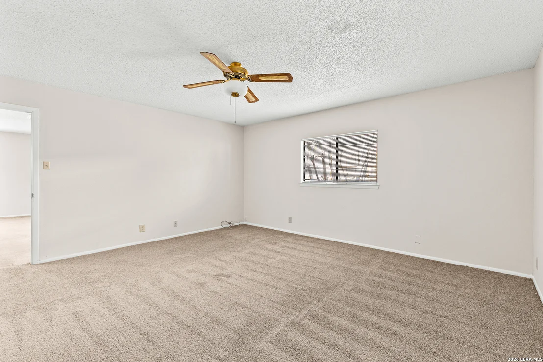 Photo of 7623 Cascade Oak