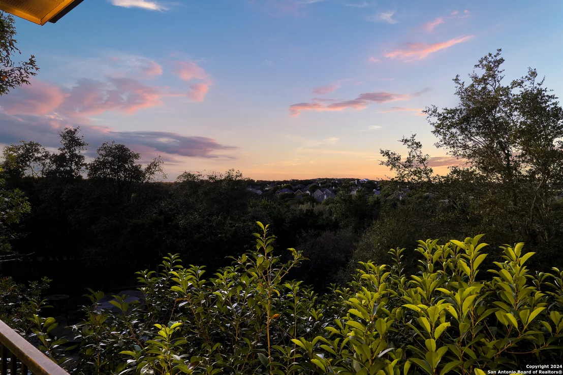 Photo of 3607 Sunset Cliff