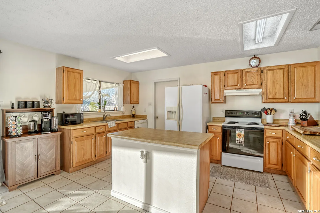 Photo of 8102 Bent Meadow