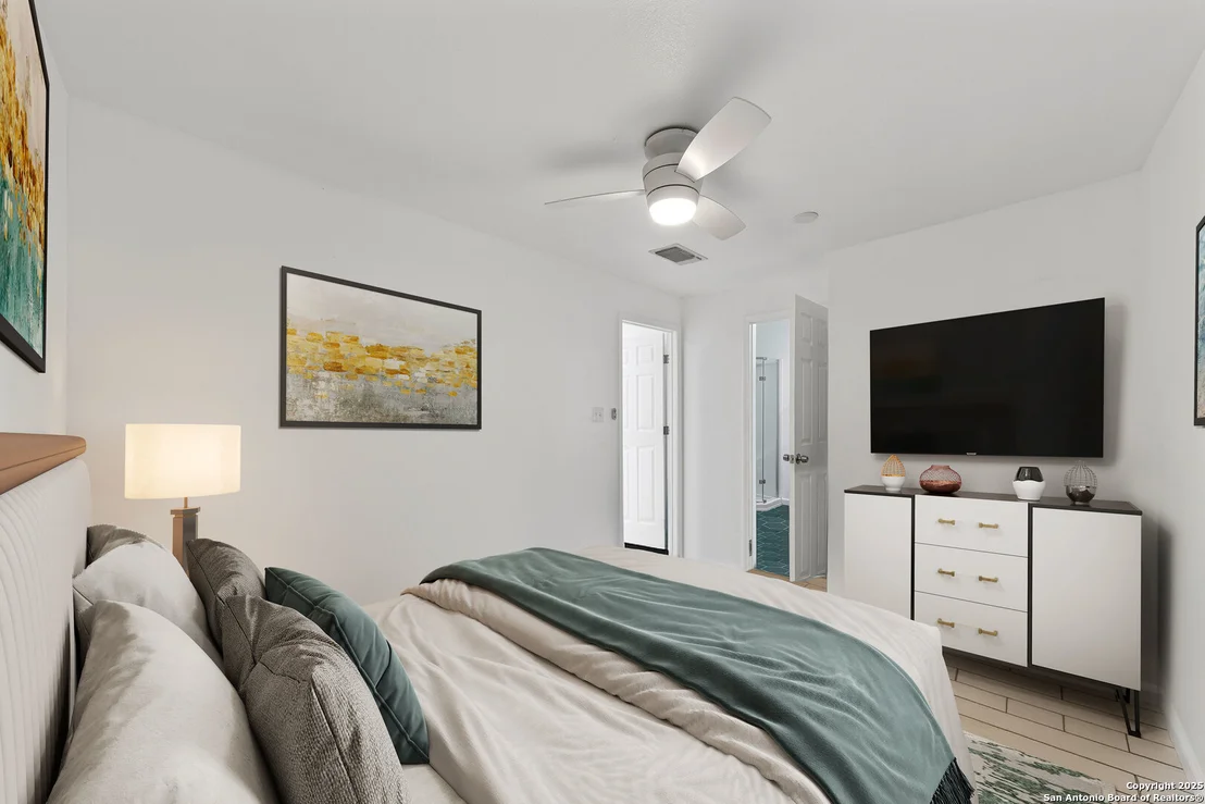 Photo of 143 Park Dr