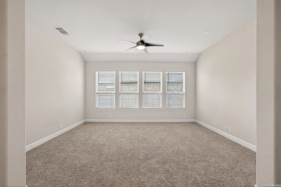 Photo of 122 Noble Woods