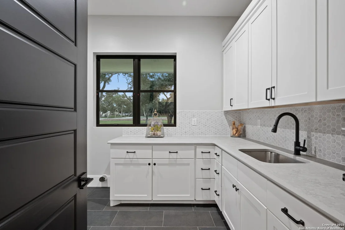 Photo of 981 ANNABELLE AVE