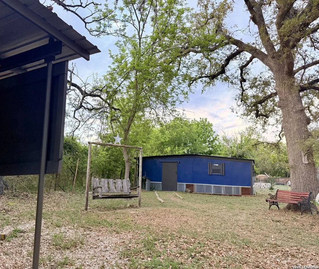 Photo of 721 Oak Dr